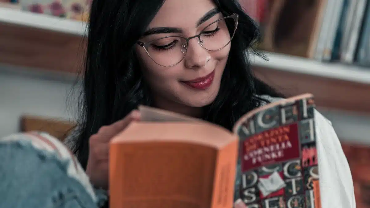 The Power Of Reading Books: 10 Reasons You Should Read Everyday