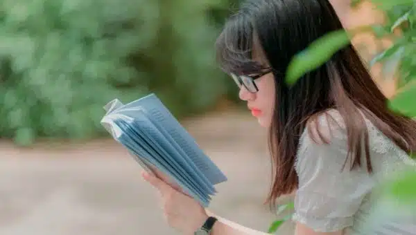 Difference Between an Author and a Reader