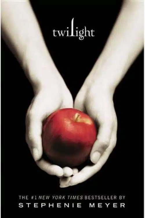 15 Books With Love Triangles - Twilight by Stephenie Meyer