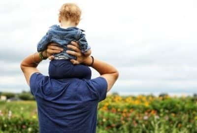 10 Best Parenting Books for Dads | Books on Parenting for Fathers