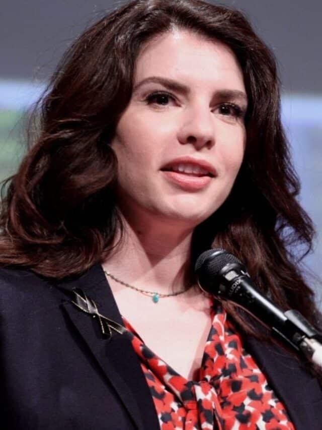 Who is the author of the Twilight series? GoBookMart