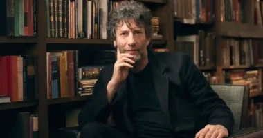 7 best short story books by Neil Gaiman