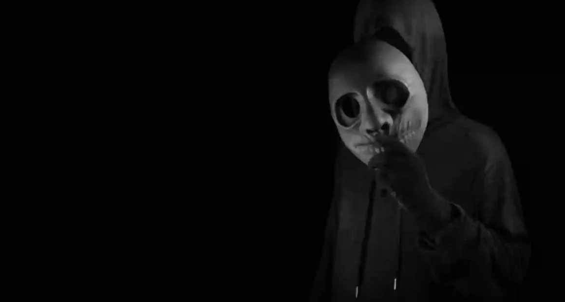 लेखक खलनायक को पाठकों से कैसे छिपाते हैं 2