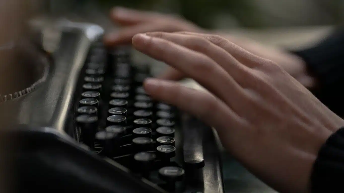 10 Mistakes Aspiring Creative Writers Make