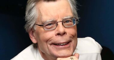 Biography of Stephen King | King of Horror