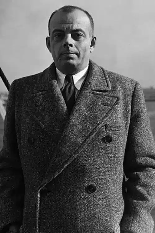 10 Famous Writers Who Disappeared Mysteriously - Antoine de Saint-Exupéry