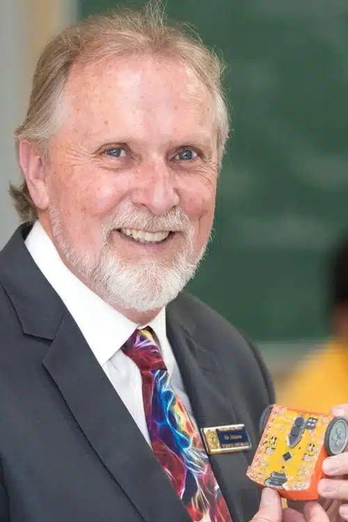 10 Teachers with Unique Ways of Teaching - Richard Johnson