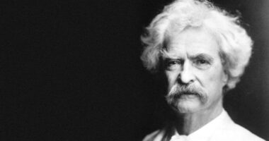 Biography of Mark Twain Life and Writing (2)