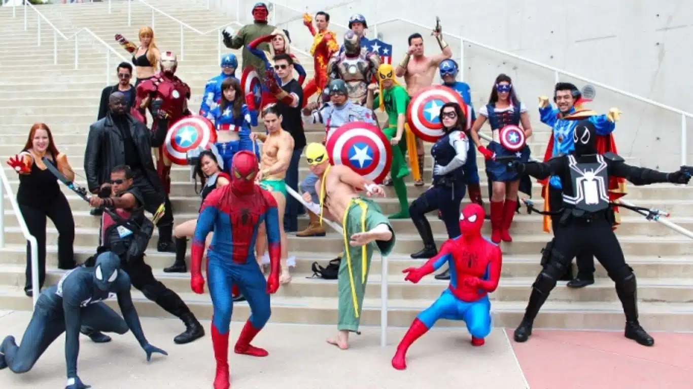 The Role of Fan Communities in The Success of Comics