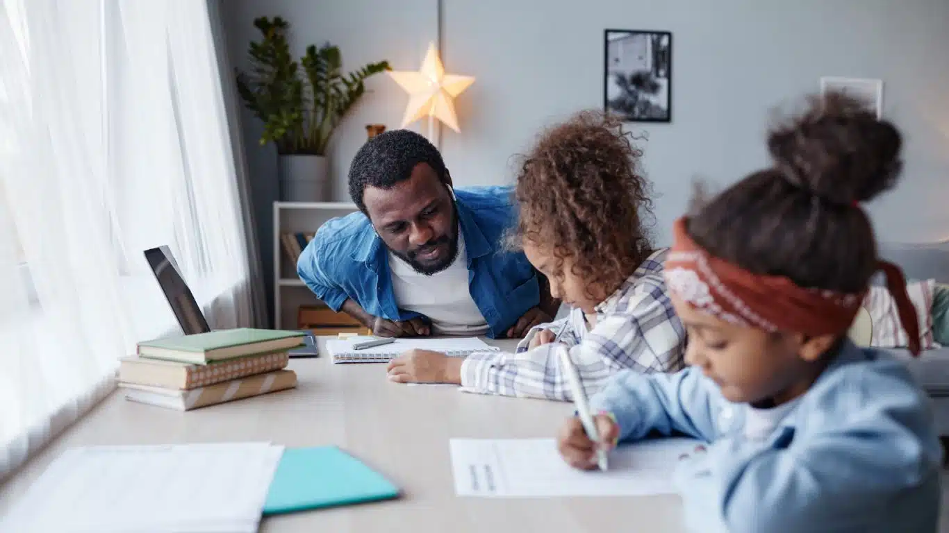 Pros and Cons of Homeschooling