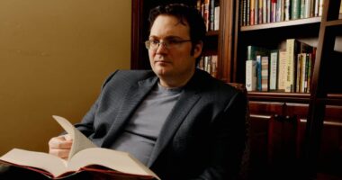 Brandon Sanderson’s Biography Author of Mistborn Series