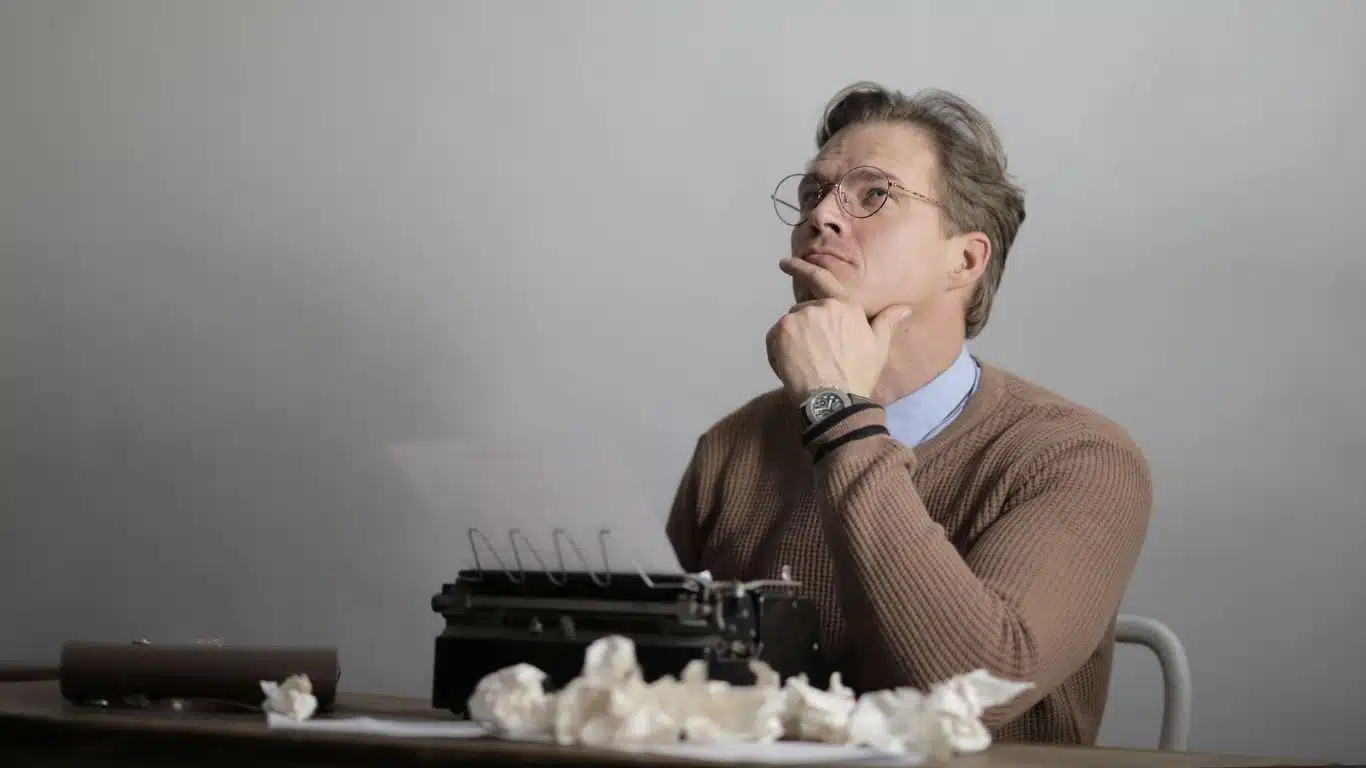 10 Tips for Aspiring Writers from Bestselling Authors
