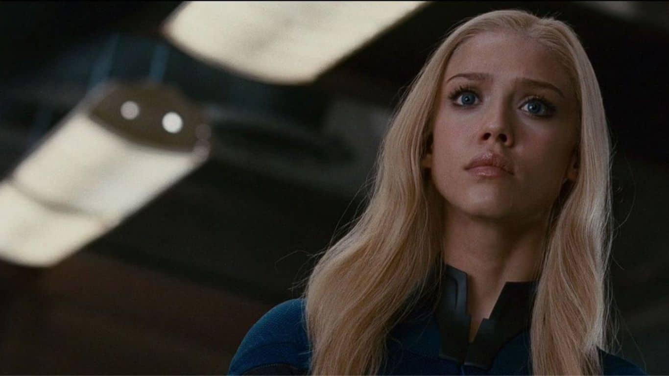 15 Worst Superhero Casting - Jessica Alba as The Invisible Woman