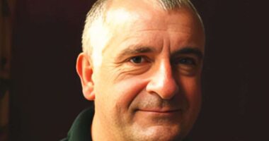 Douglas Adams biography | books | Facts