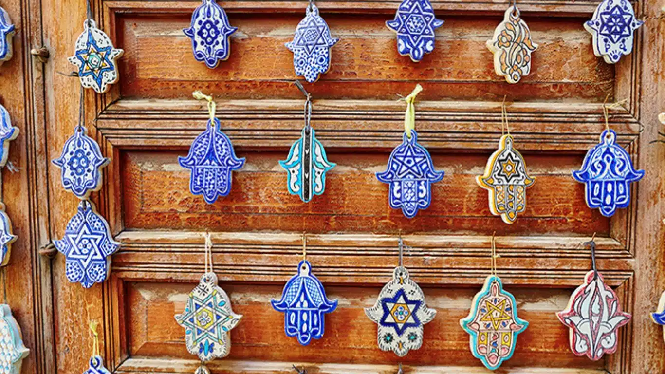 20 Most Iconic Symbols in Different Cultures - Hamsa (Middle East)