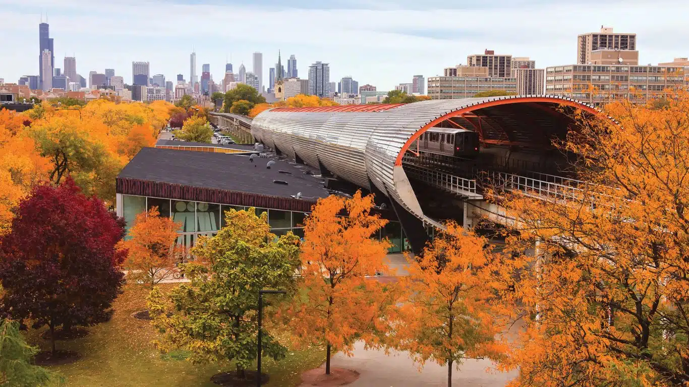 15 Educational Institutions With Exceptional Architecture - Illinois Institute of Technology (IIT)