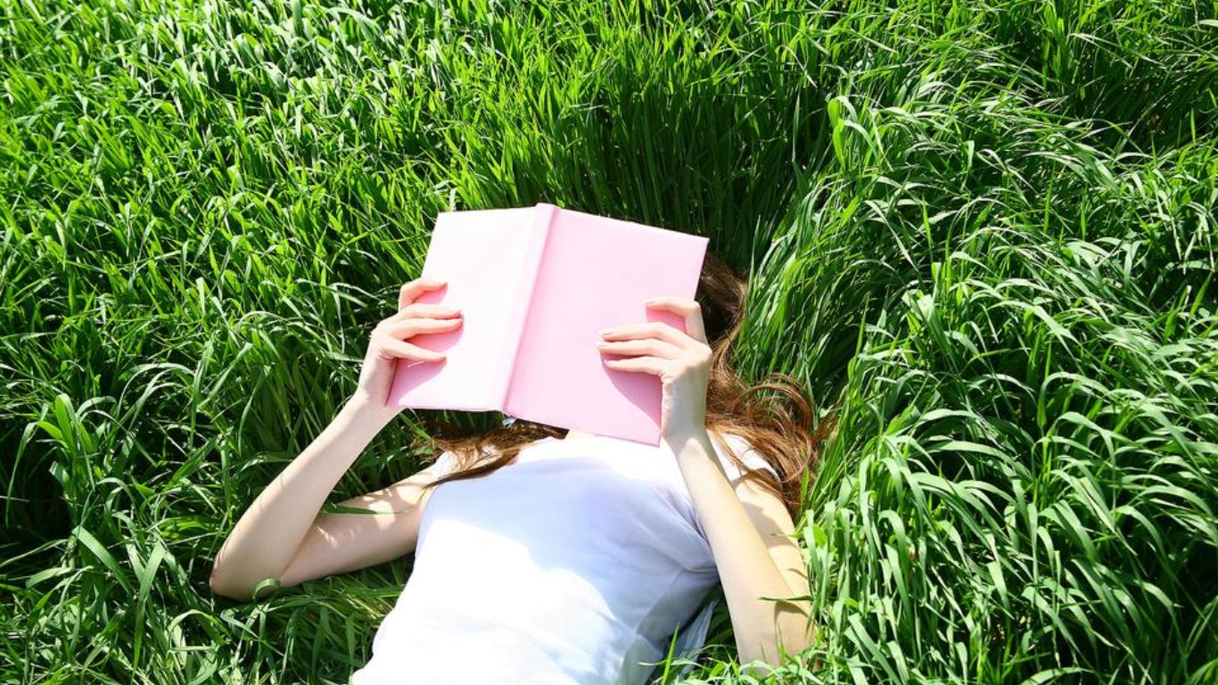 Why Smart People Read Books - Reading reduces stress