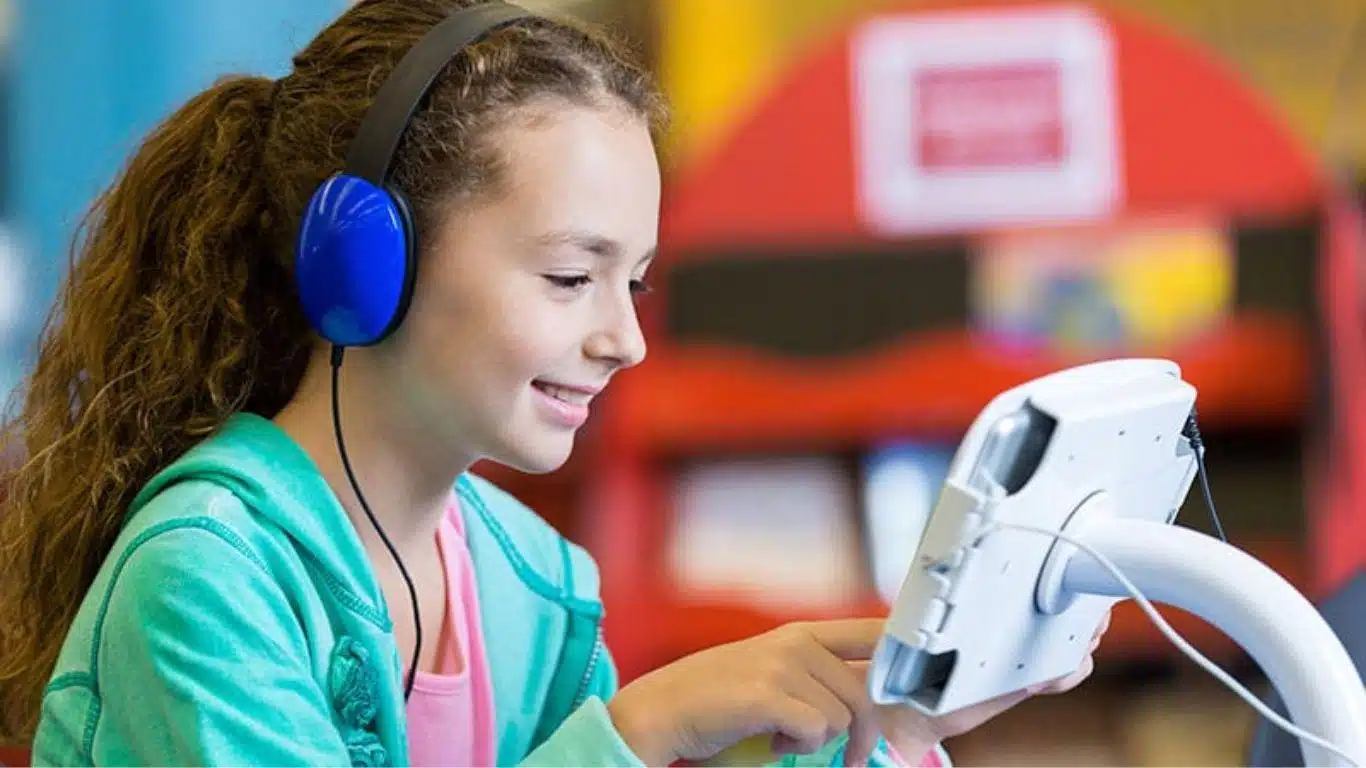 Benefits of Audiobooks for Students with Learning Disabilities - Multisensory learning
