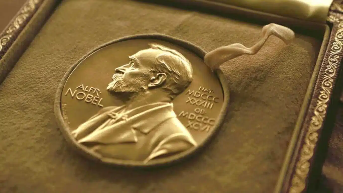 10 Most Prestigious Award For Authors and Writers In The World - Nobel Prize in Literature