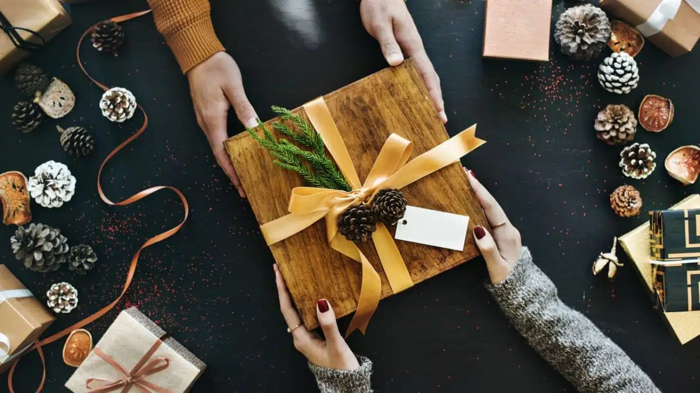 Each day comes bearing its gifts. Untie the ribbon. - The Concept of Gifts