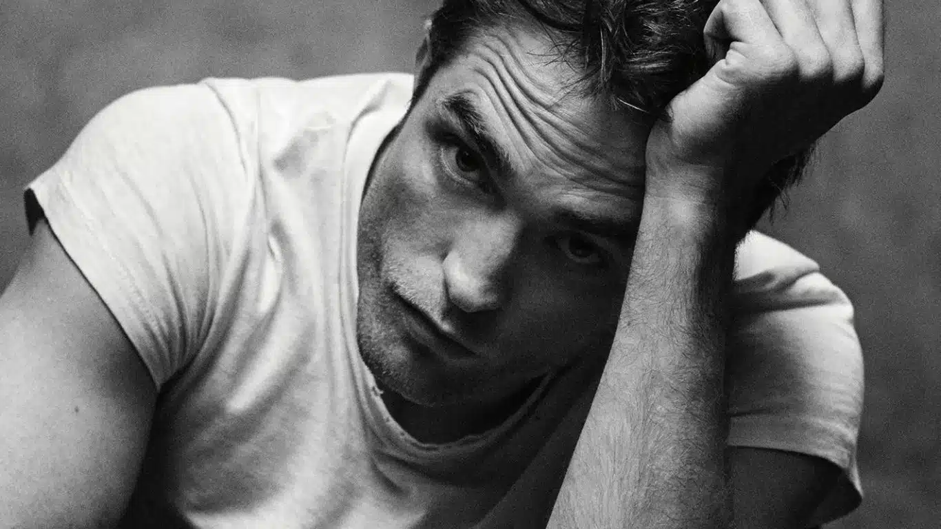 10 Most Handsome Actors in DC Movies - Robert Pattinson