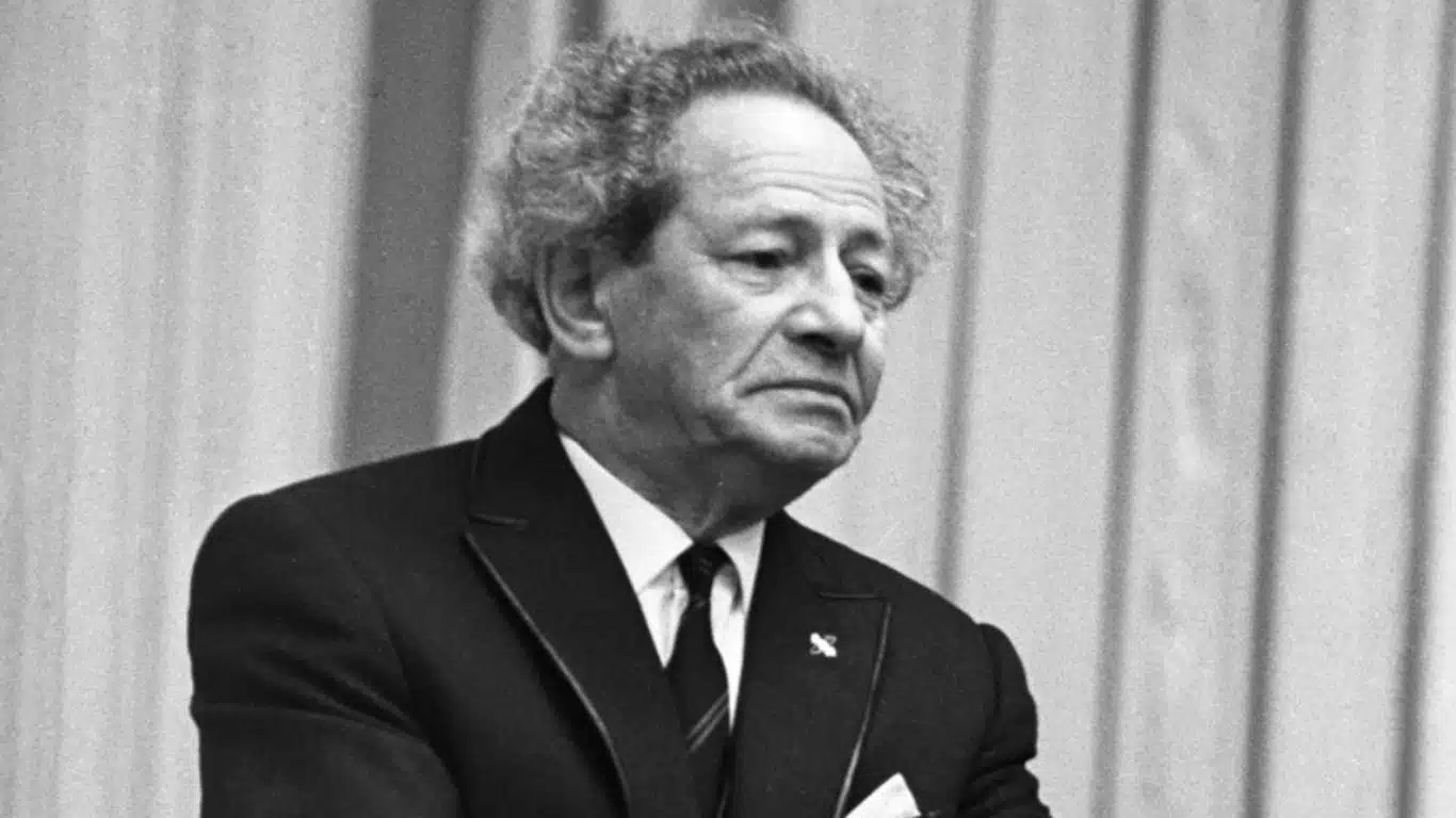 10 Famous Prophecies Throughout History - Wolf Messing – Hitler’s Disastrous Russian Campaign