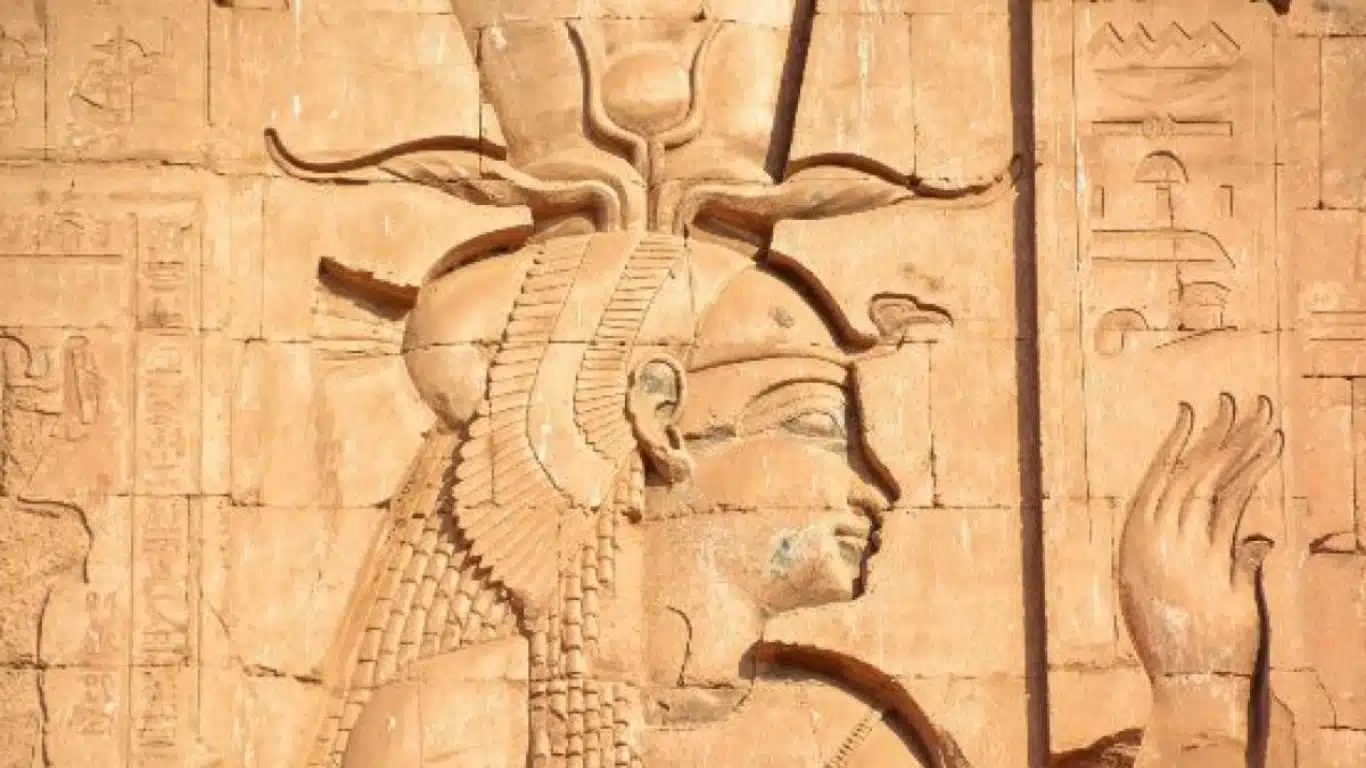 How Time Travel Could Impact Our Understanding of History - A Journey of Discovery