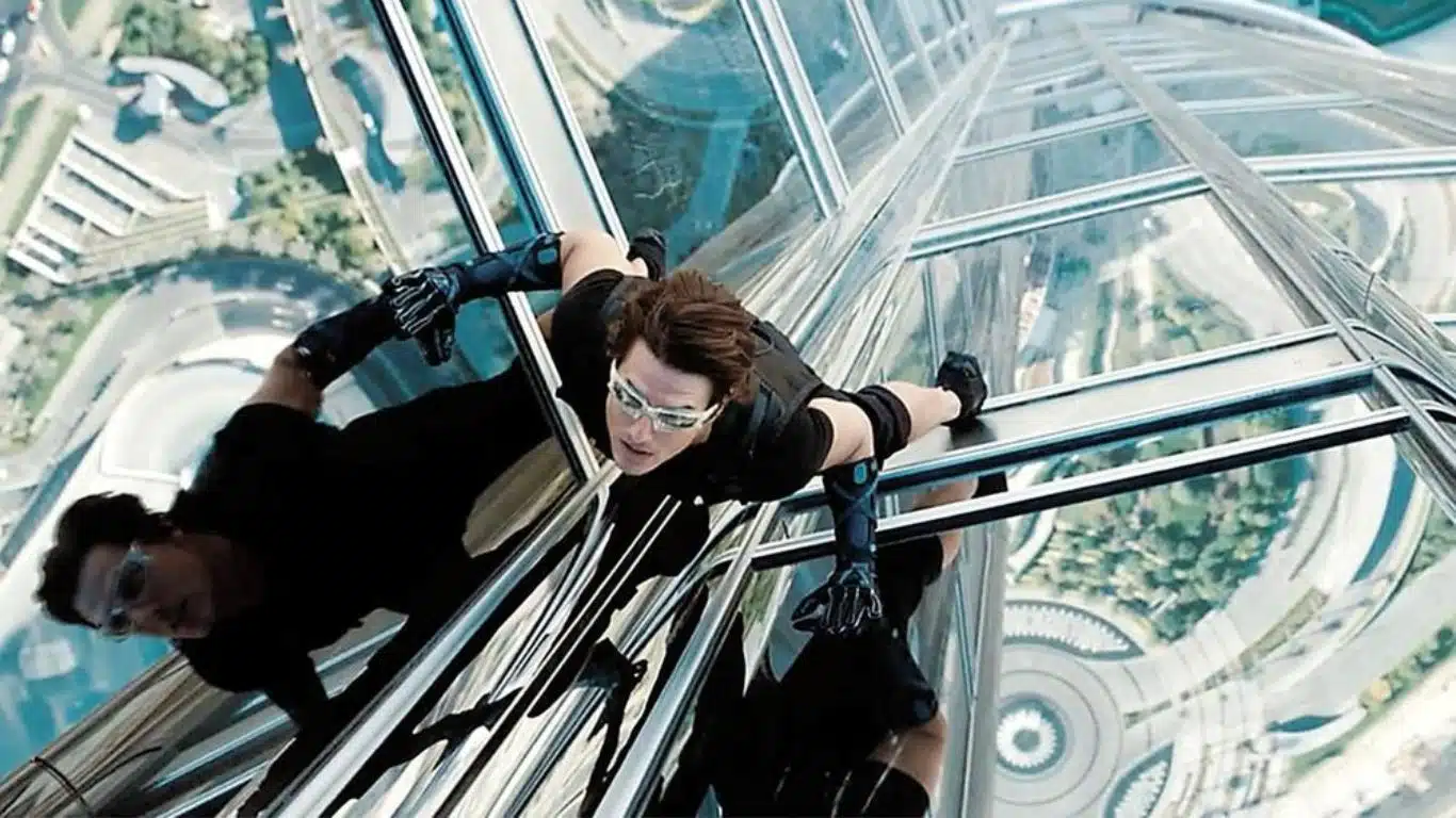 Mission: Impossible - Ghost Protocol (2011): Burj Khalifa scaling stunt