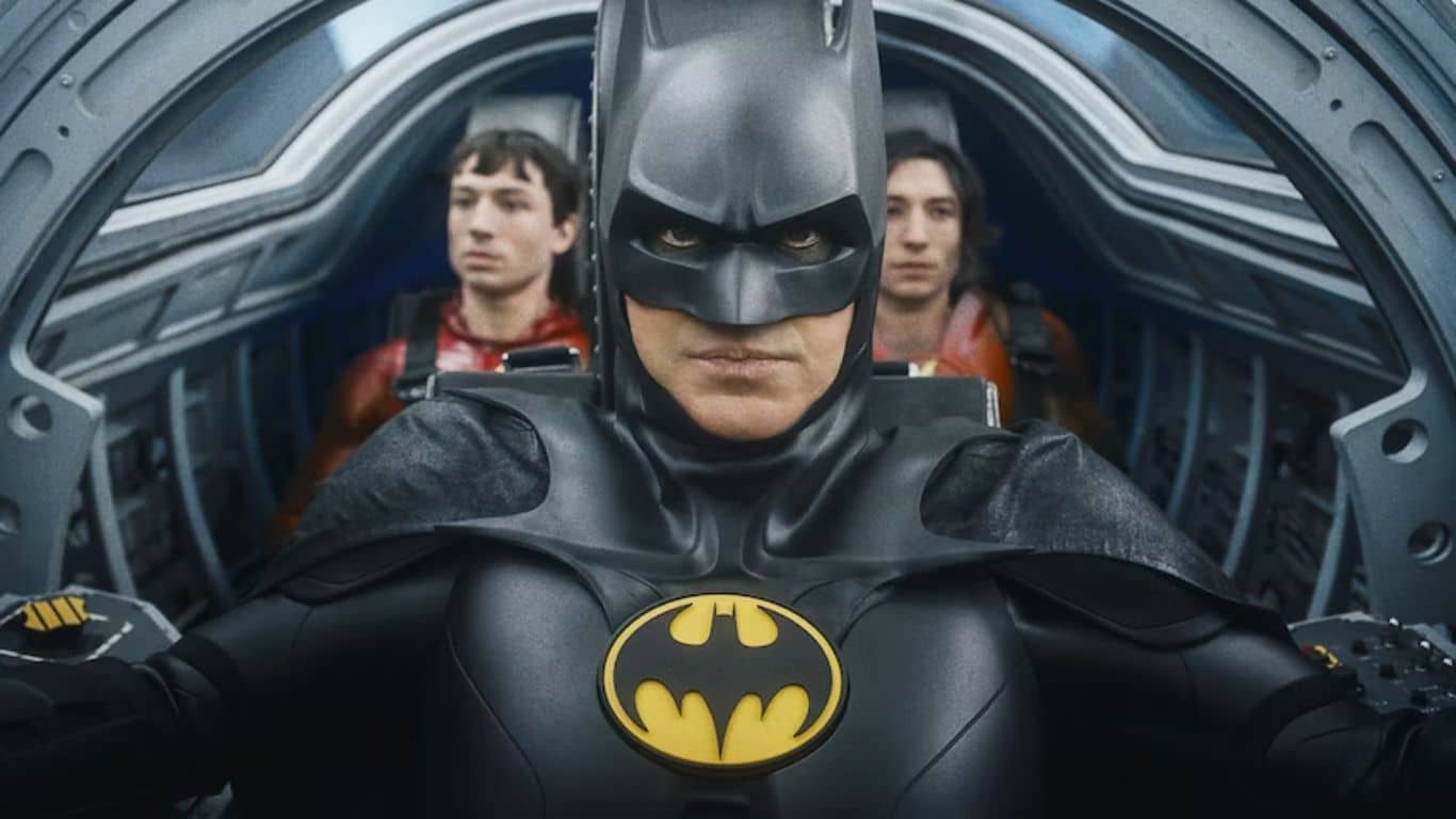 Top 10 Superheroes Who Rely On Technology - Batman (Bruce Wayne)