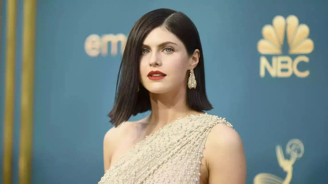 5 Actresses Perfect for Spider-Gwen in a Live-Action Adaptation - Alexandra Daddario