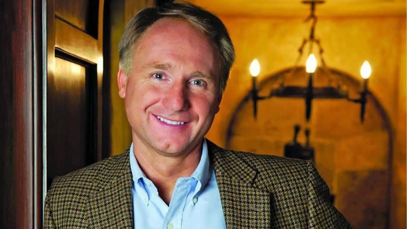 Dan Brown