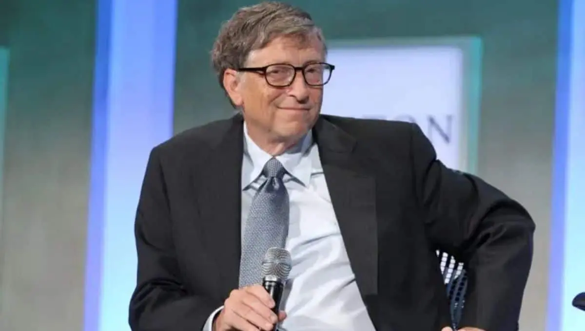 Bill Gates believes that AI won't replace humans but could pave the way for a 3-day workweek 