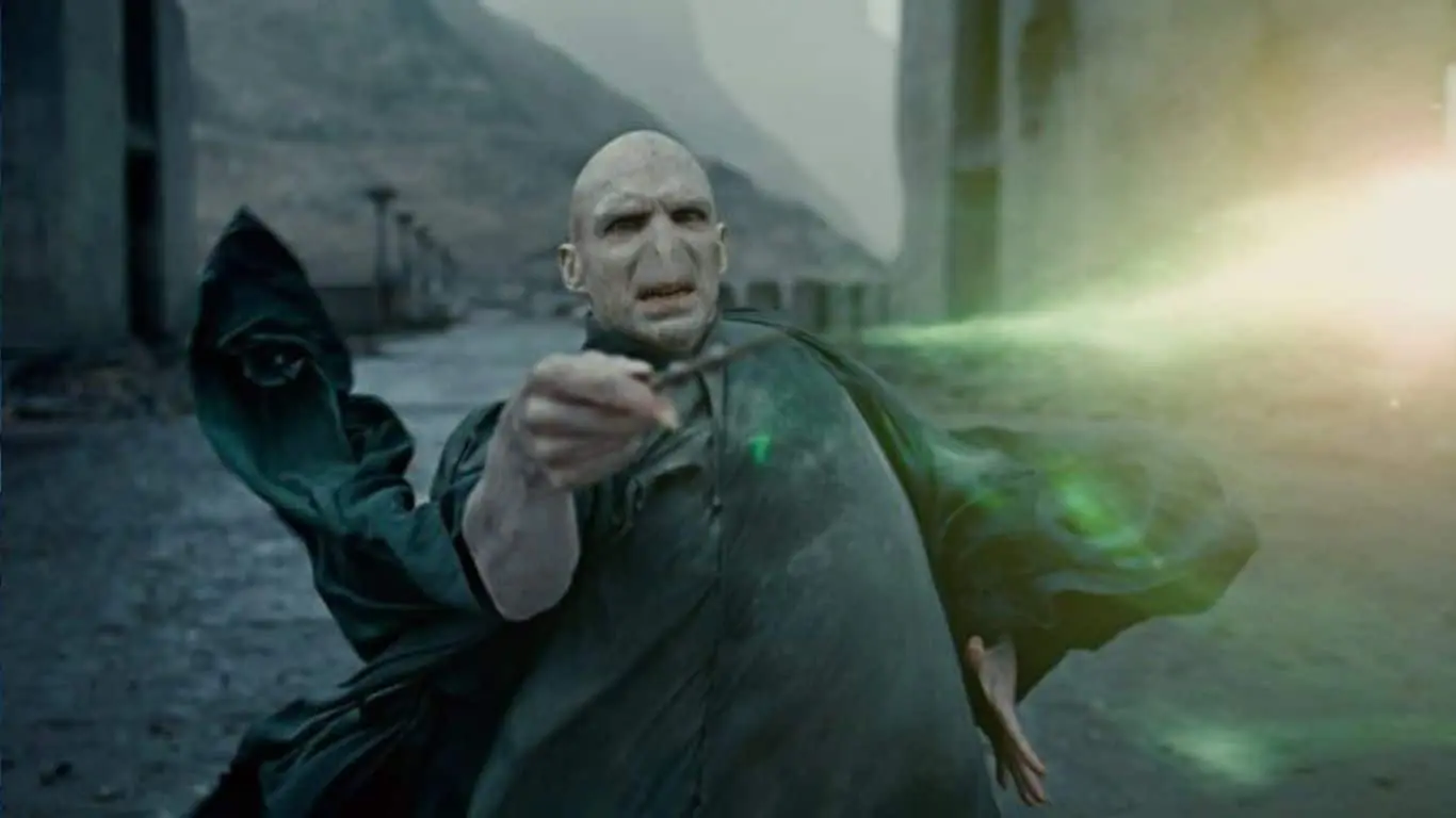 15 Most Powerful Spells in the Wizarding World of Harry Potter - Avada Kedavra