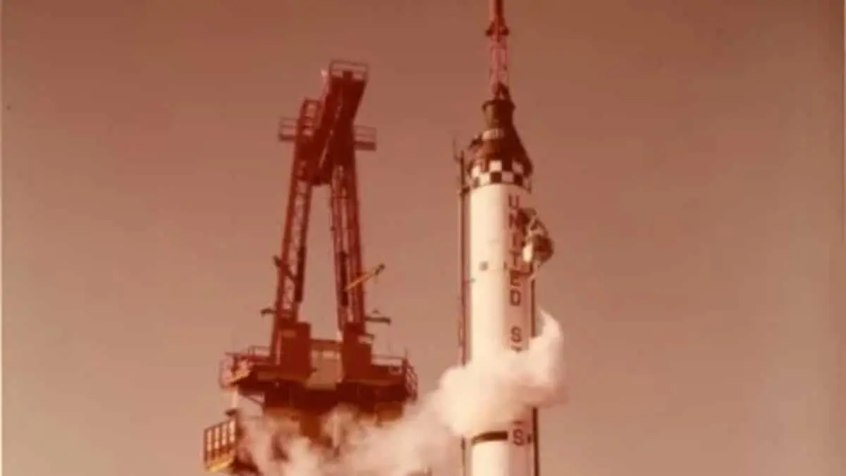 Major Historical Events on December 19 - Today in History - 1960 - Mercury-Redstone 