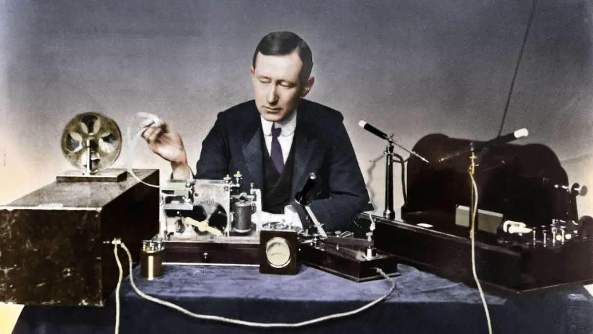 1923: First Transatlantic Radio Broadcast