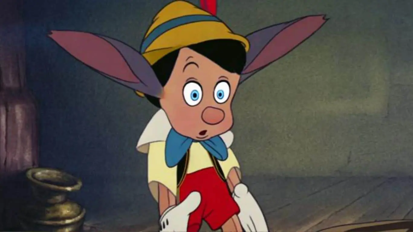 List of 10 Disney VHS Tapes with the Highest Values - Pinocchio (1940)