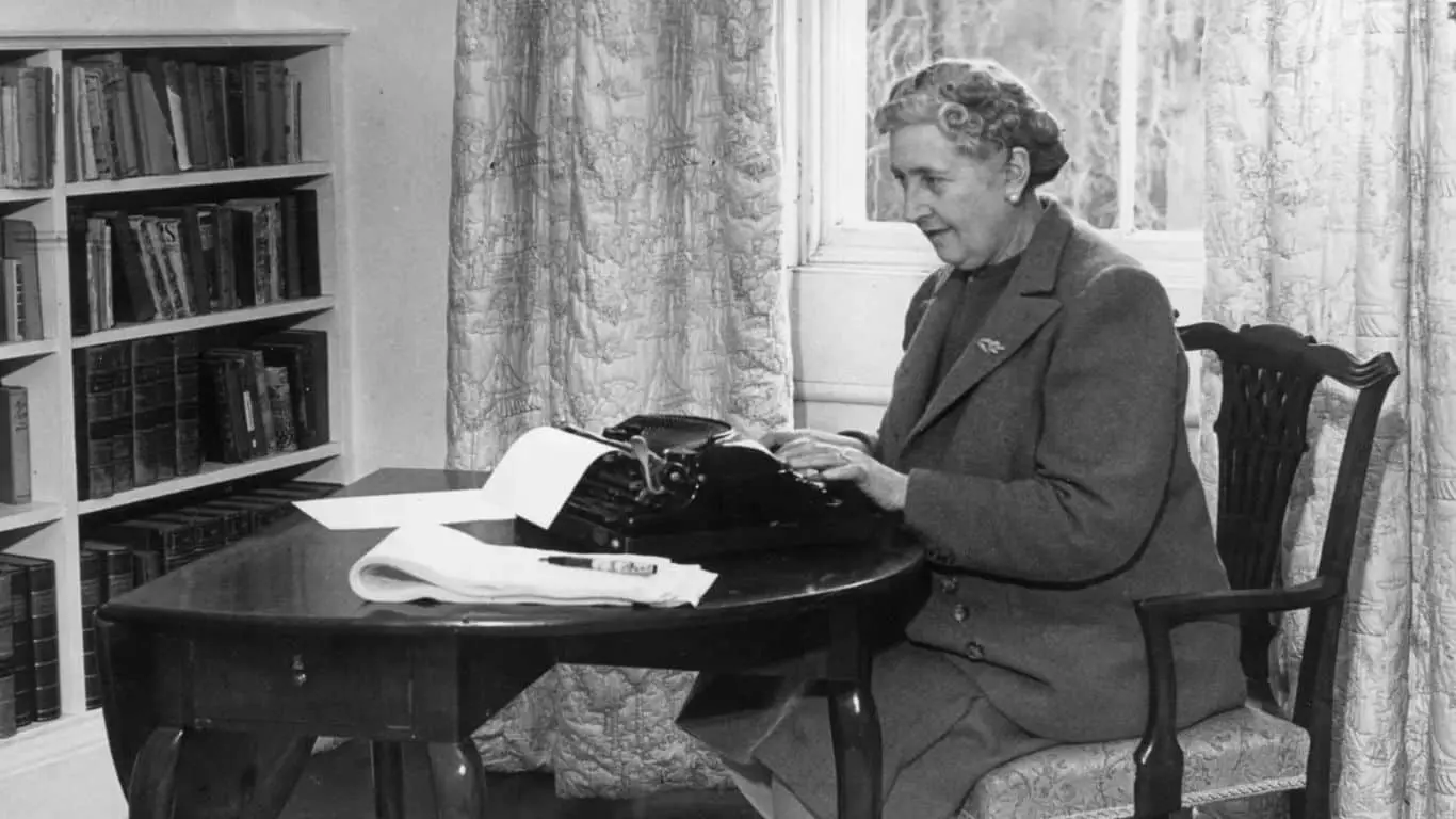 The Evolution of Female Detectives in Mystery Literature - The Golden Age