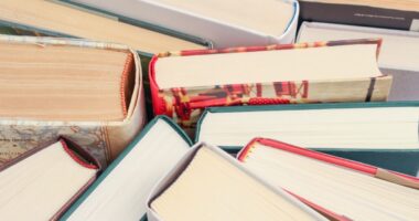 Sustainable Reading: How Second-Hand Books Can Reduce Our Carbon Footprint