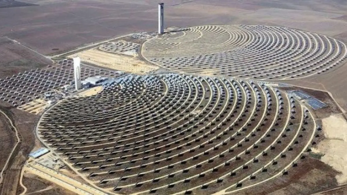 Major Historical Events on February 4 - Today in History - 2016 - Solar Plant Near Ouarzazate 