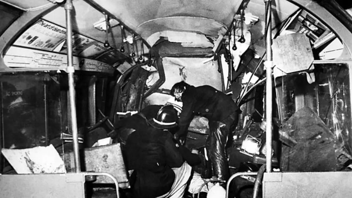 1975 - Moorgate Train Crash