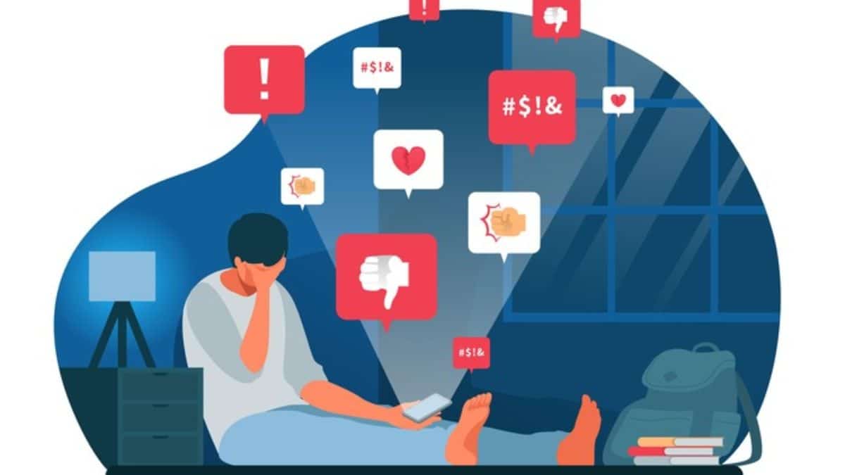 How Social Media Affects Mental Health