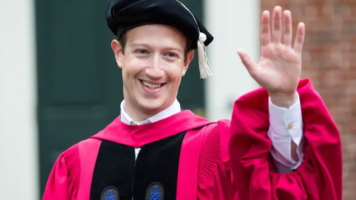 Mark Zuckerberg Receives Honorary Degree from Harvard - 2017 AD