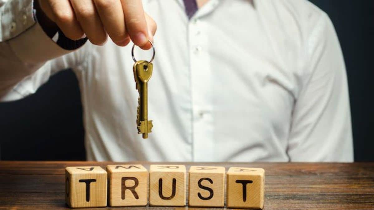 Trust: A Foundational Concept - What's the Difference Between Trust and Entrust