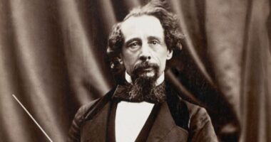 10 Best Charles Dickens Quotes and Their Explanations