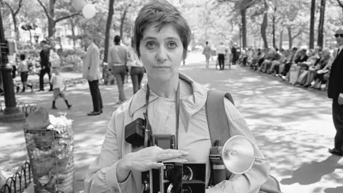 Death of Diane Arbus - 1971 AD - Major Historical Events on July 26