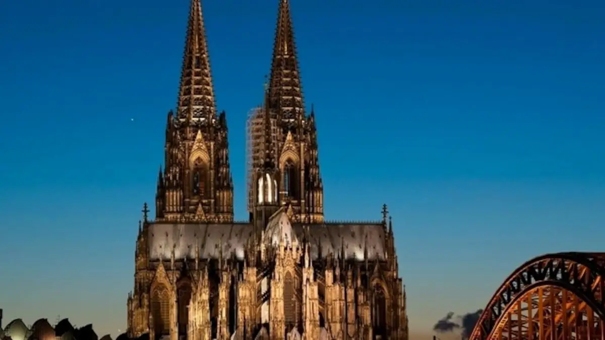 Completion of the Kölner Dom: A Gothic Masterpiece - 1880 AD - Major Historical Events on August 14