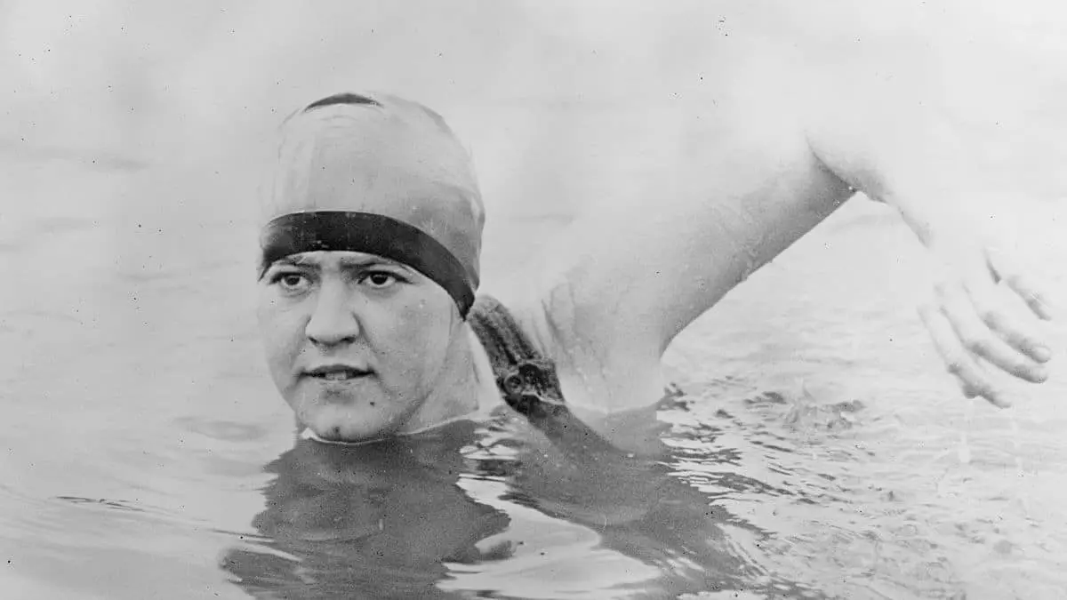 Gertrude Ederle's Record-Breaking Swim - 1926 AD