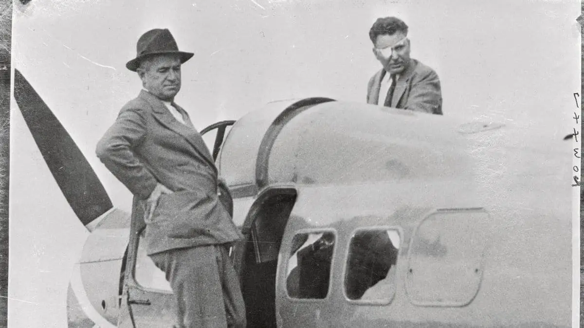 Tragic Plane Crash of Will Rogers and Wiley Post - 1935 AD