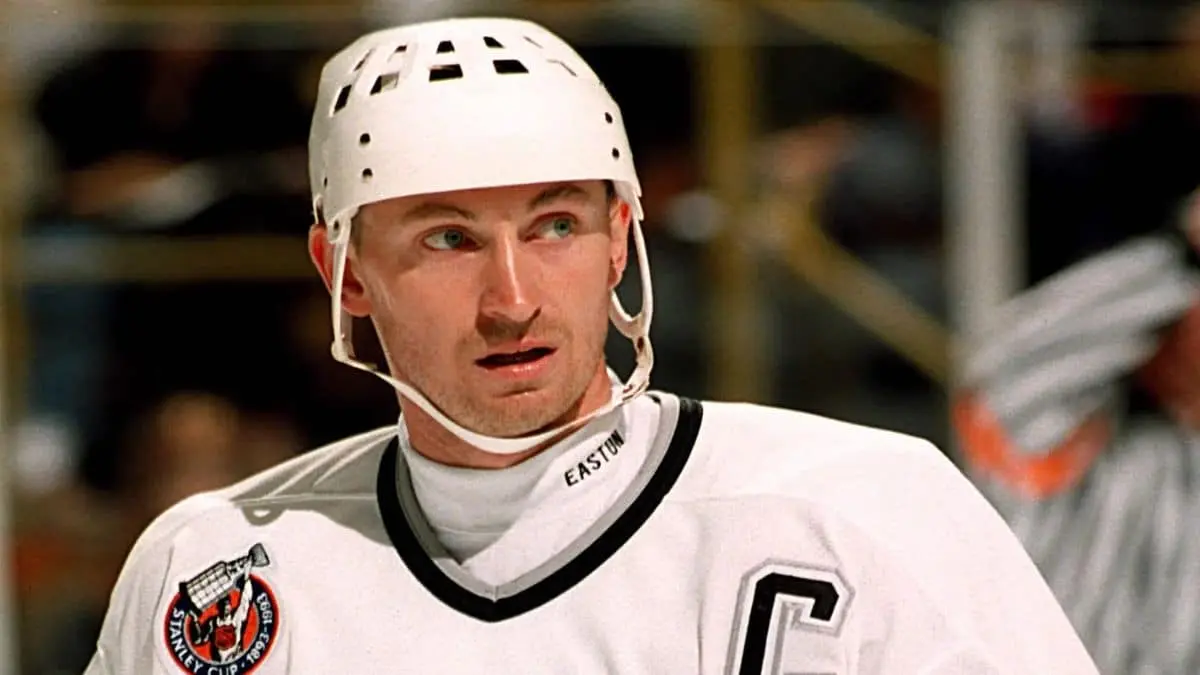 Wayne Gretzky's Trade: A Shockwave in Sports - 1988 AD - Major Historical Events on August 9