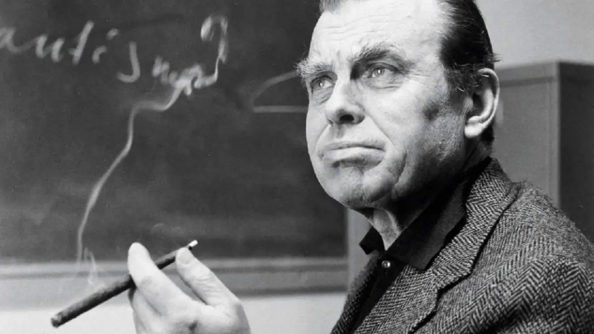 Czesław Miłosz: A Nobel Laureate's Legacy - 2004 AD - Major Historical Events on August 14